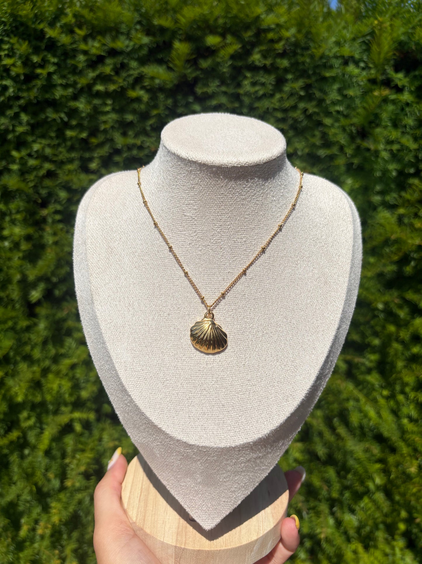 Collier Mona