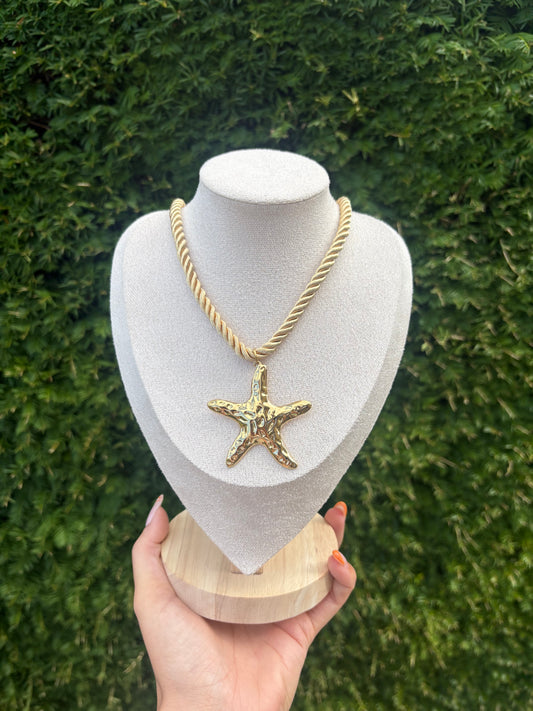 Collier Azia